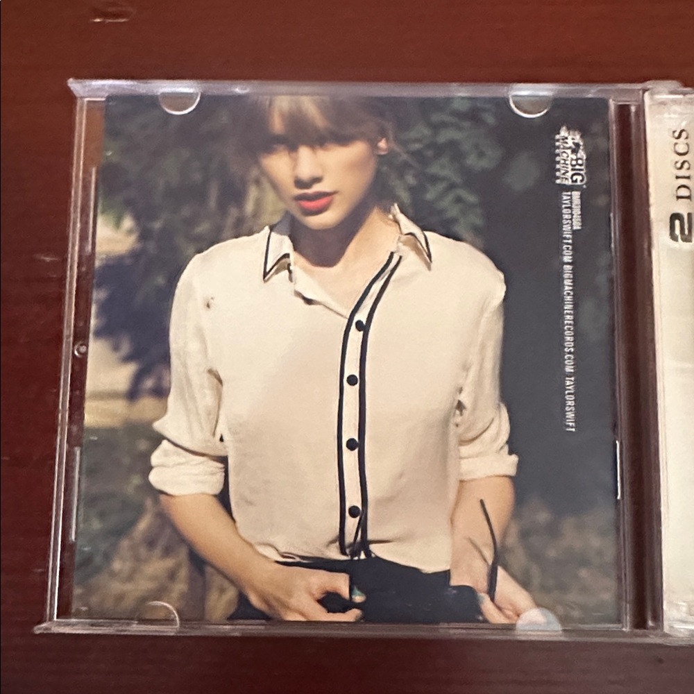 Taylor Swift Red Double CD - Picture 4 of 6